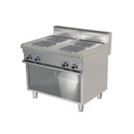 Masina de gatit cu 4 plite patrate si suport, plite independente 300x300mm, termostat siguranta la fiecare plita, control termostatic, alimentare 380V/50Hz, putere 4x4Kw, picioare reglabile, optional usa, constructie inox. Greutate 118 Kg. Dim. ext. 850x900x900Hmm. 